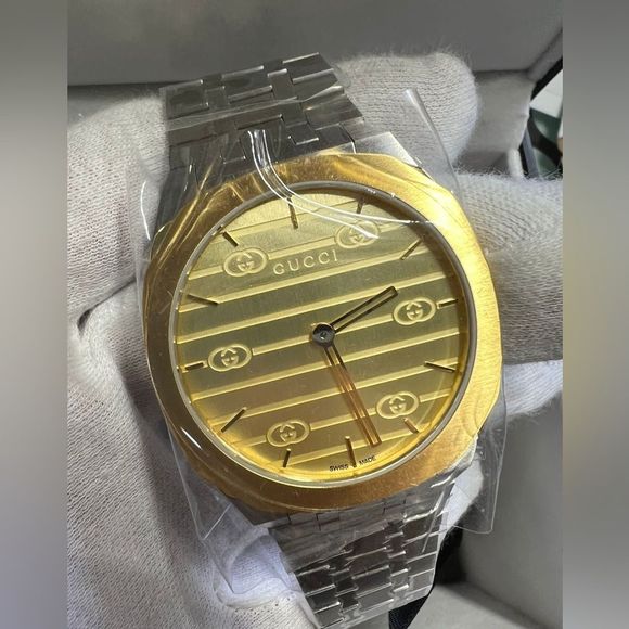 NIB Gold Tone Gucci Watch - 25h Series - Picture 1 of 7
